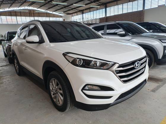 HYUNDAI TUCSON 1.6 16V T-GDI GASOLINA GLS ECOSHIFT HYUNDAI TUCSON 1.6 16V T-GDI GASOLINA GLS ECOSHIFT